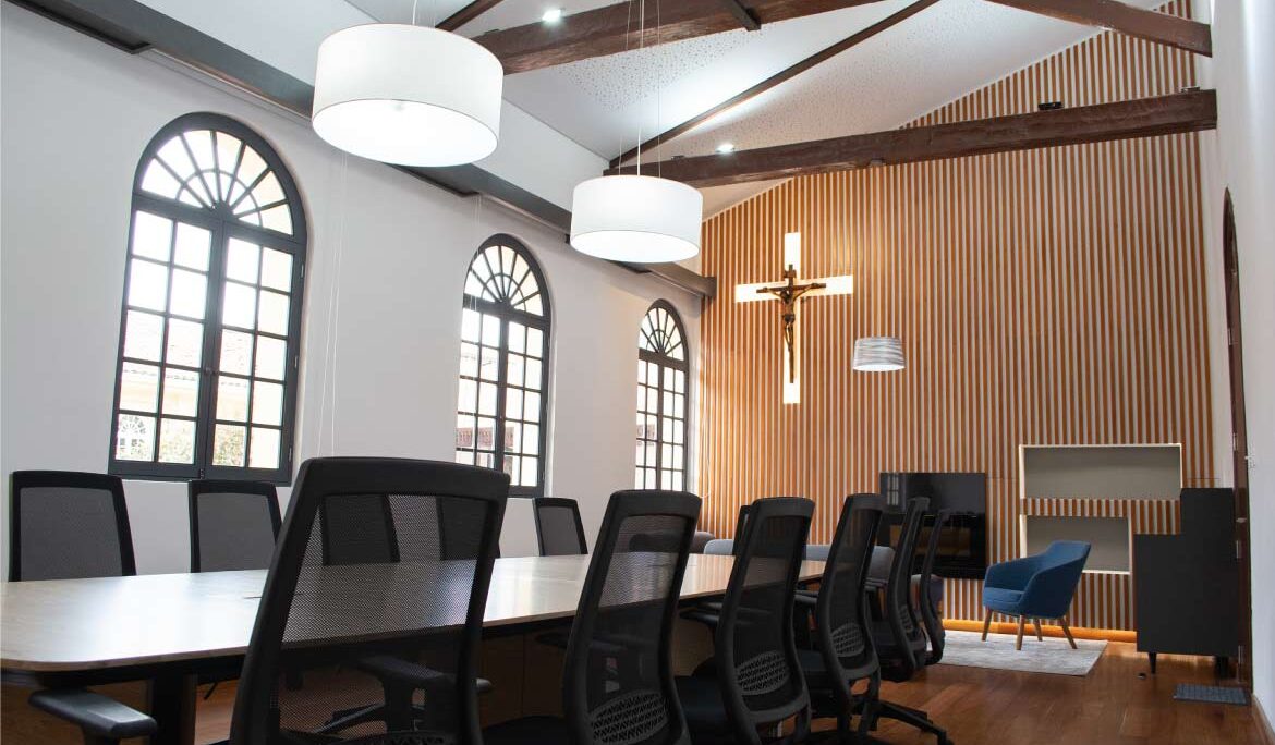 CEPCAM-SALA DE JUNTAS-ABSIDE-arquitectura-Remodelaciones